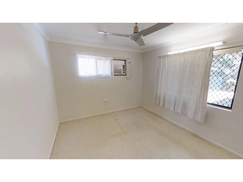 13 Hadrian Avenue, Mooroobool QLD 4870