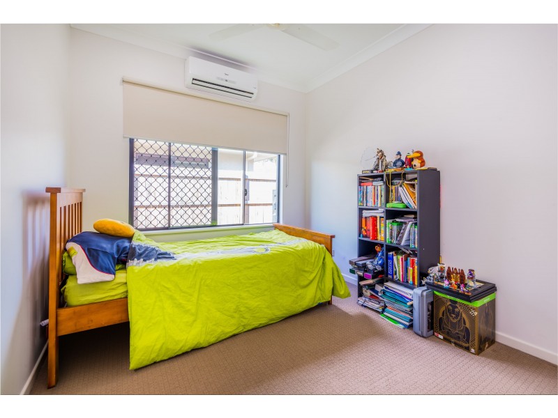 8 Ewan Glen, Trinity Park QLD 4879