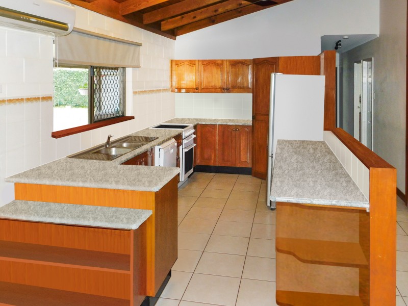 2 Adam Drive, Brinsmead QLD 4870