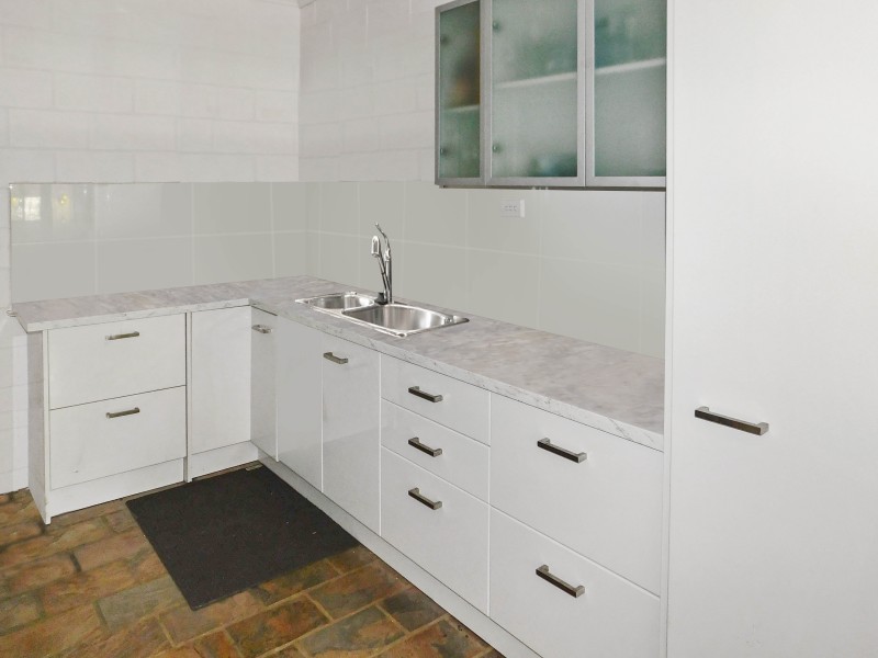 2 Adam Drive, Brinsmead QLD 4870