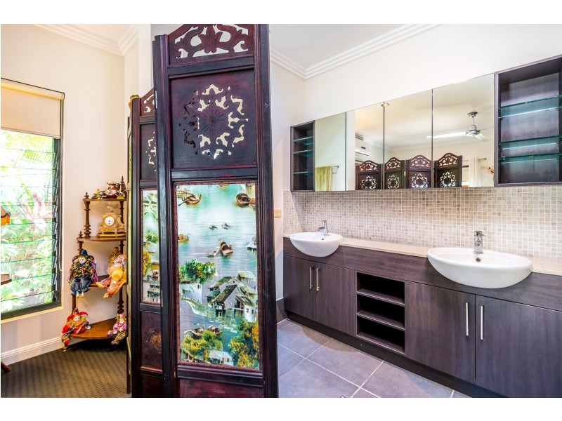 33 Parkinson Avenue, Kewarra Beach QLD 4879