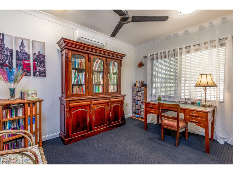 33 Parkinson Avenue, Kewarra Beach QLD 4879