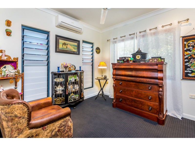 33 Parkinson Avenue, Kewarra Beach QLD 4879