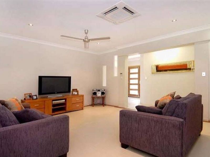 18 Conway Close, Bentley Park QLD 4869