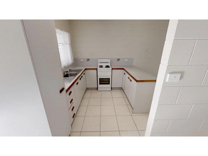 7 Vigilant Close, Bentley Park QLD 4869