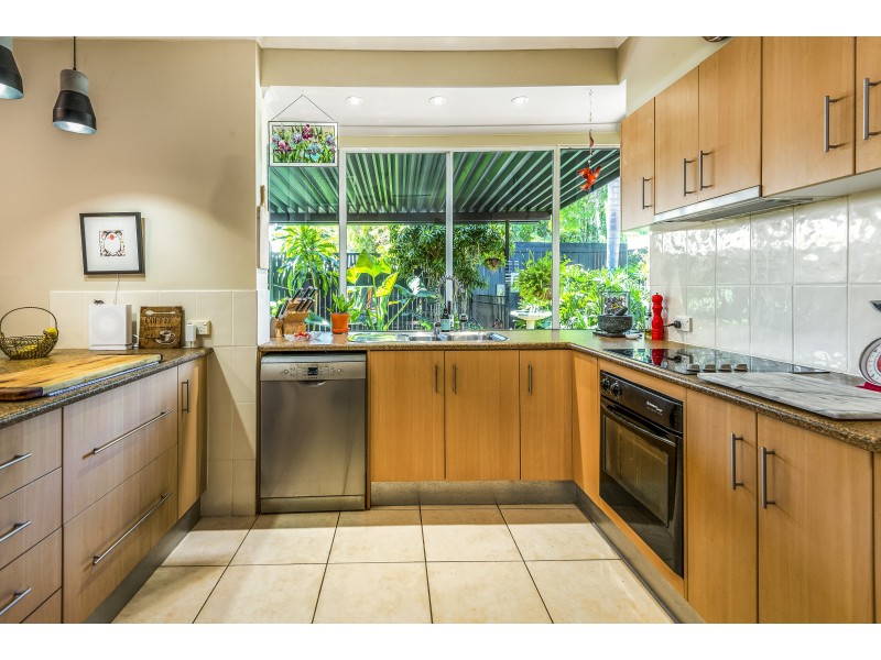 38 Bramble Street, Clifton Beach QLD 4879