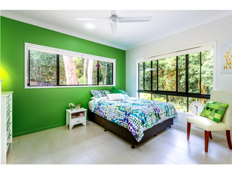 61 Leonard St, Kewarra Beach QLD 4879