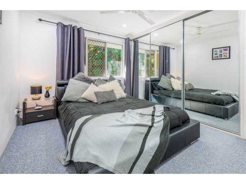 26/1 Ray Street, Yorkeys Knob QLD 4878