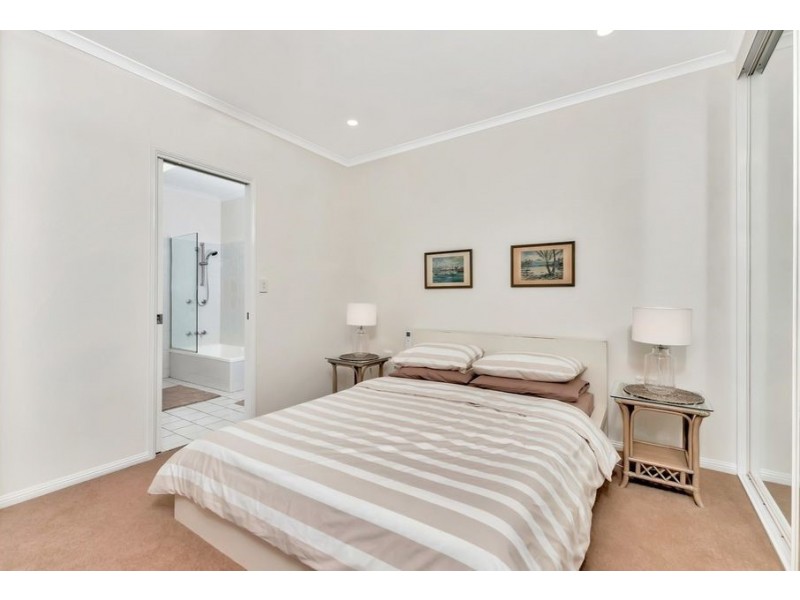 1/60 Charles Street, Parramatta Park QLD 4870