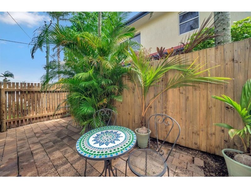 1/60 Charles Street, Parramatta Park QLD 4870