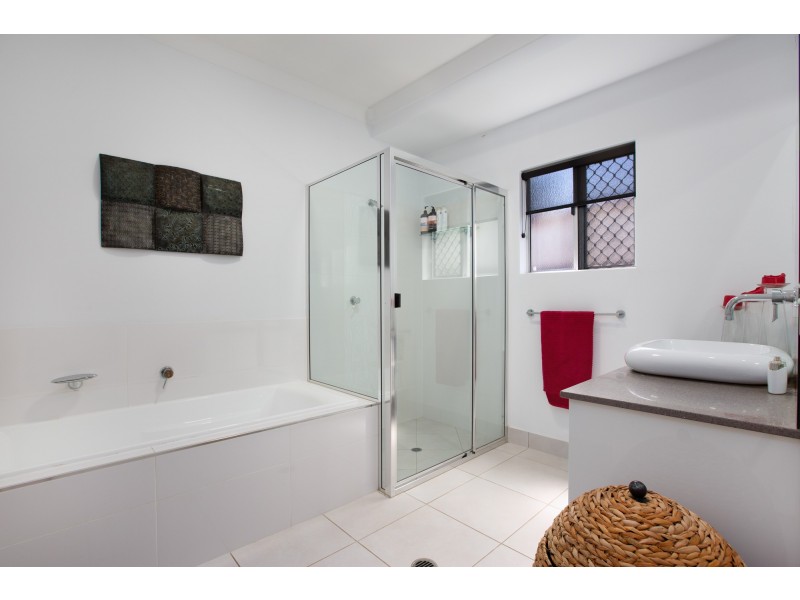31 Propeller Court, Trinity Beach QLD 4879