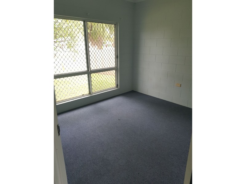 48 Bathurst Drive, Bentley Park QLD 4869