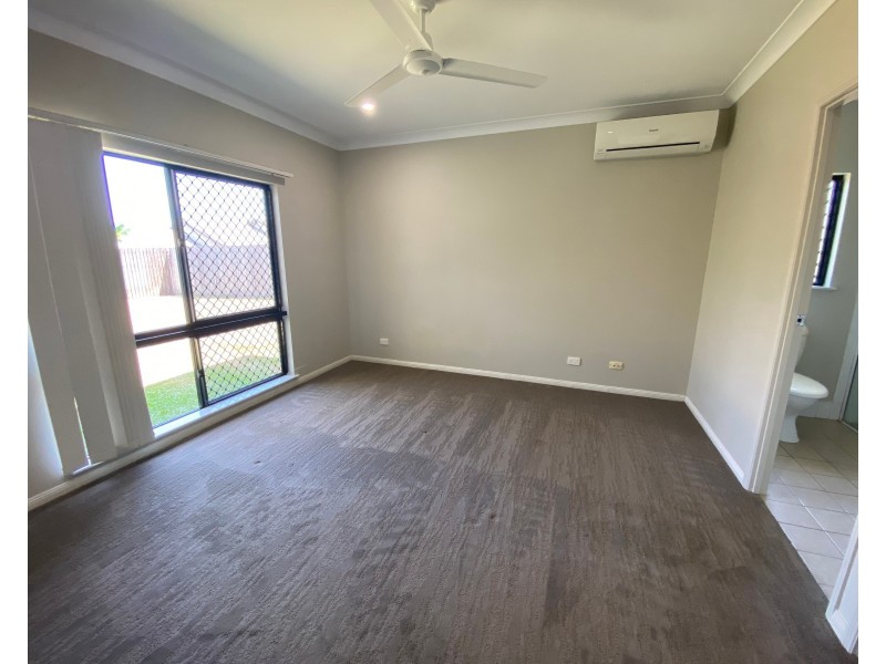 164 Timberlea Drive, Bentley Park QLD 4869