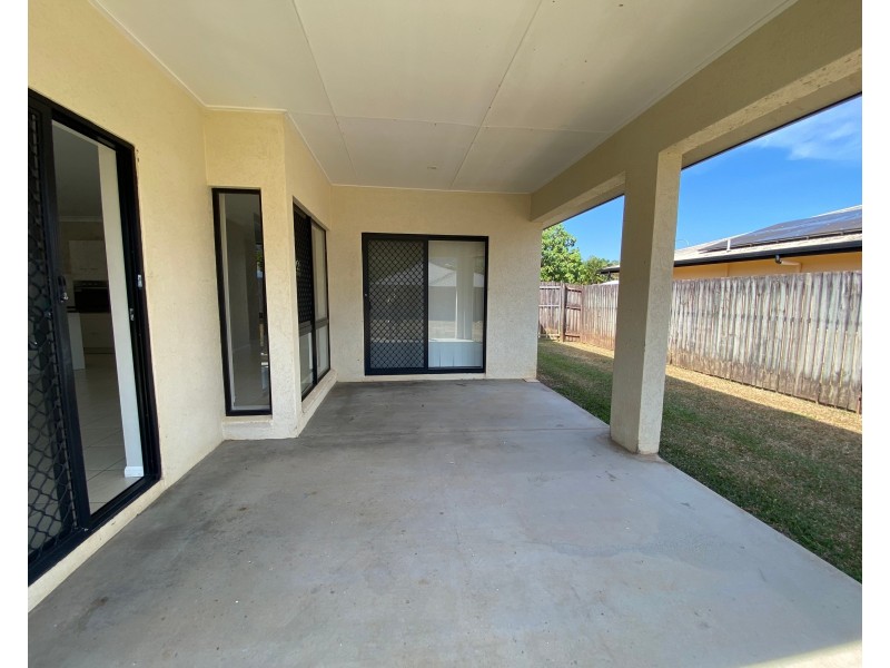 164 Timberlea Drive, Bentley Park QLD 4869