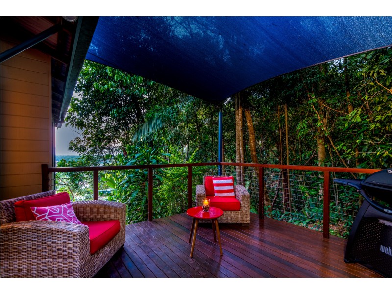 13 Bena Street, Smithfield QLD 4878