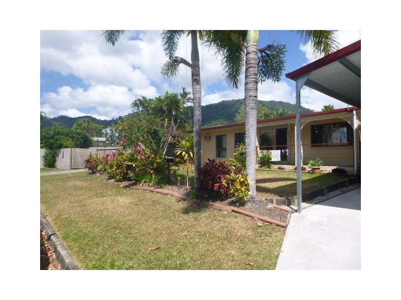 5 Ixora Court, Mooroobool QLD 4870