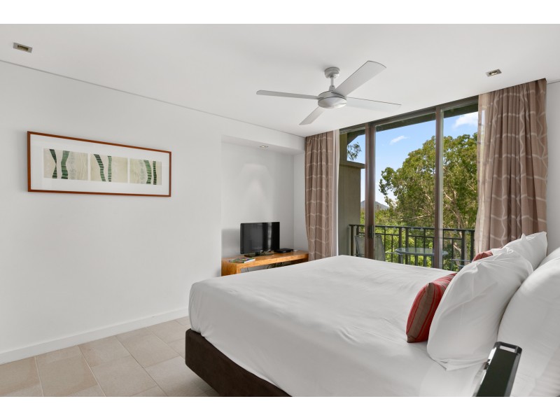 410 & 411/5 Triton Street, Palm Cove QLD 4879