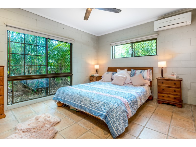 27 Starling Street, Kewarra Beach QLD 4879