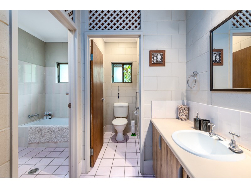 27 Starling Street, Kewarra Beach QLD 4879