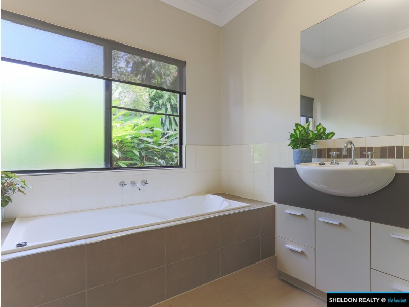 36 Hockey Avenue, Smithfield QLD 4878