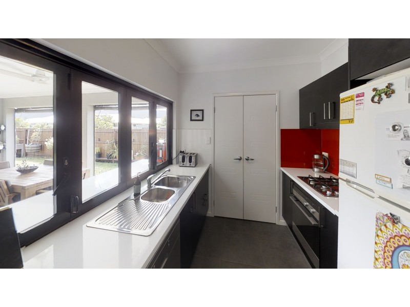 4 Thornborough Circuit, Smithfield QLD 4878