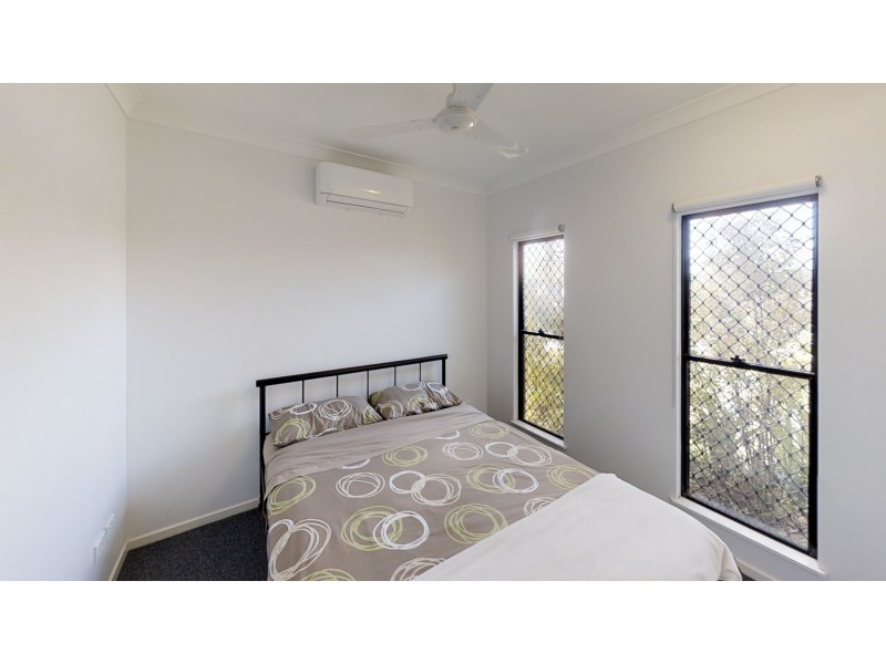 4 Thornborough Circuit, Smithfield QLD 4878
