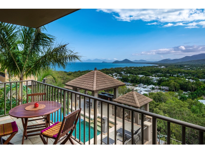 9/11 Colonel Cummings Drive, Palm Cove QLD 4879
