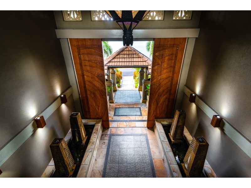 9/11 Colonel Cummings Drive, Palm Cove QLD 4879