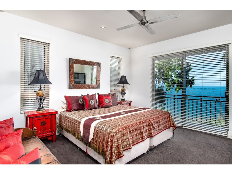 9/11 Colonel Cummings Drive, Palm Cove QLD 4879