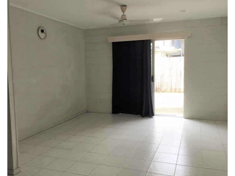 3/10 Sandown Close, Woree QLD 4868