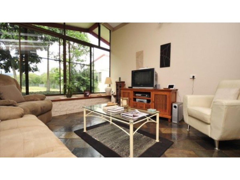 13 Mahogany Street, Holloways Beach QLD 4878