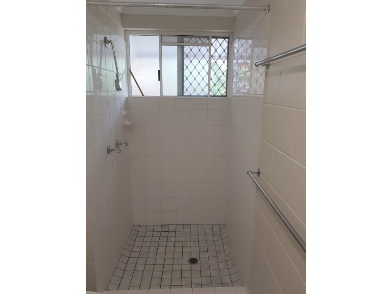 4/5 Nelson Street, Bungalow QLD 4870