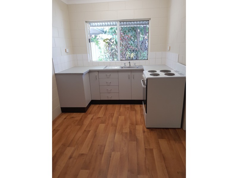 4/5 Nelson Street, Bungalow QLD 4870