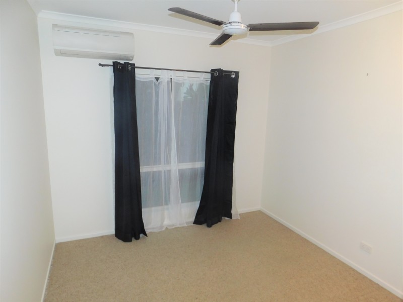 60 Cedar Road, Palm Cove QLD 4879