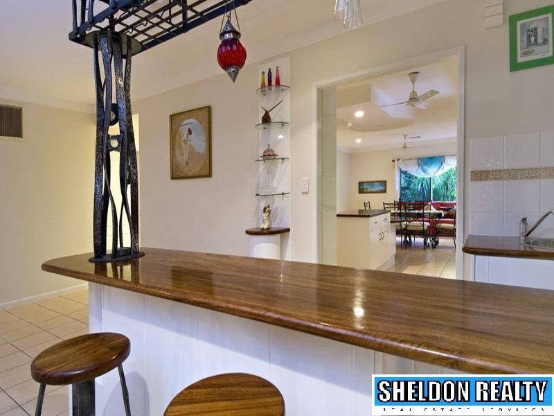 10 Whitehaven Ct, Clifton Beach QLD 4879