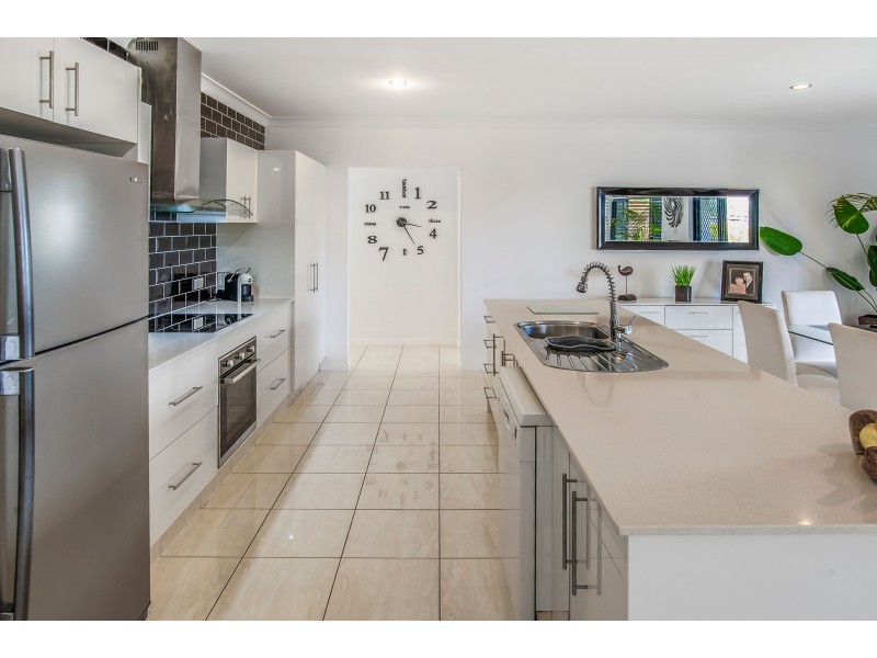 1 Marmion Close, Kewarra Beach QLD 4879