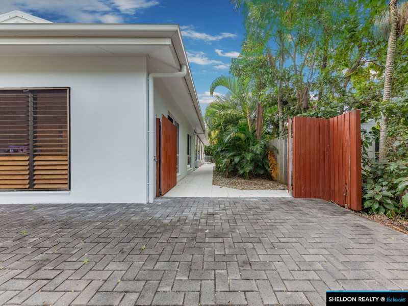 13 Isaac Smith Cl, Kewarra Beach QLD 4879