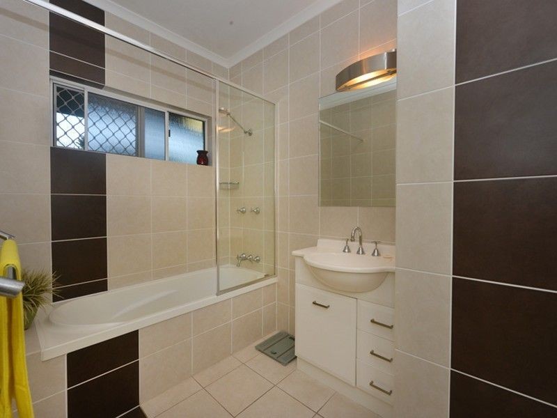 12 Trundle Terrace, Whitfield QLD 4870