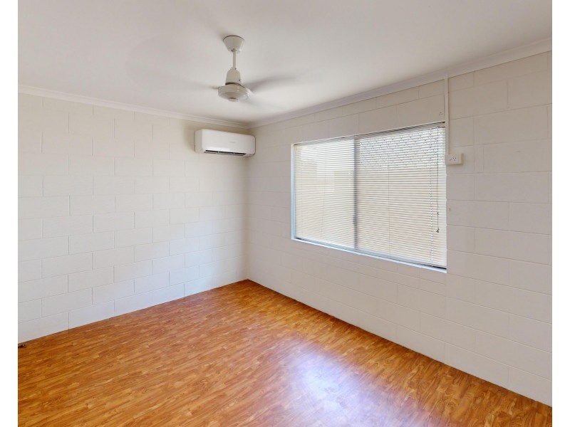 15/235 Mcleod Street, Cairns North QLD 4870