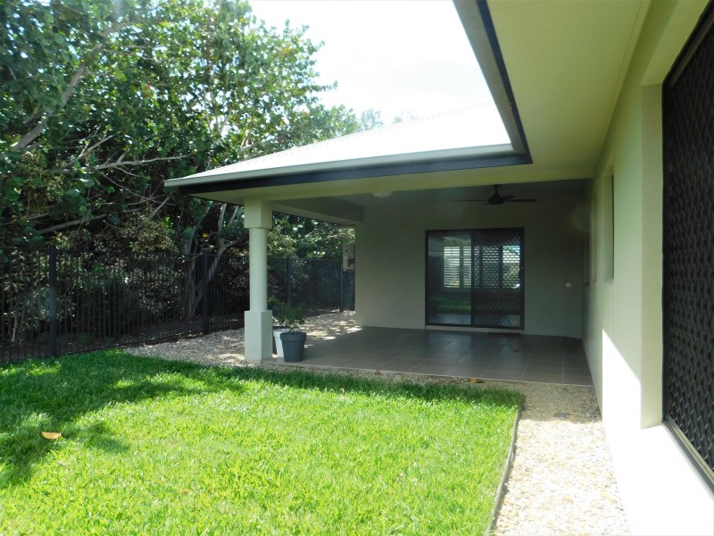 16 Seton Street, Trinity Park QLD 4879
