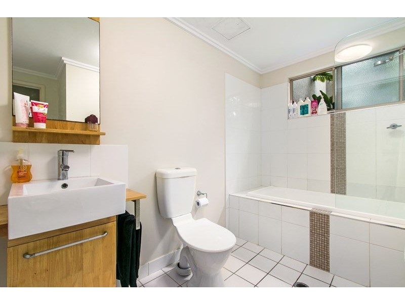 1804/40-62 Clifton Road, Clifton Beach QLD 4879