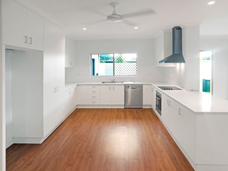 189 Toogood Road, Bayview Heights QLD 4868