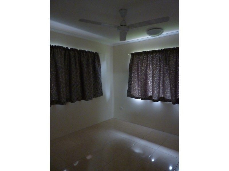 1/40 Toogood Road, Woree QLD 4868