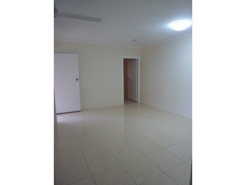 1/40 Toogood Road, Woree QLD 4868