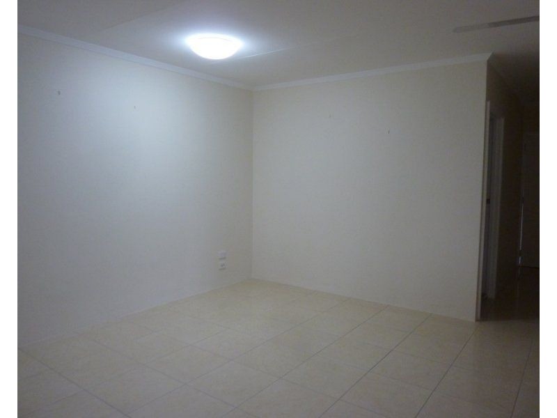 1/40 Toogood Road, Woree QLD 4868