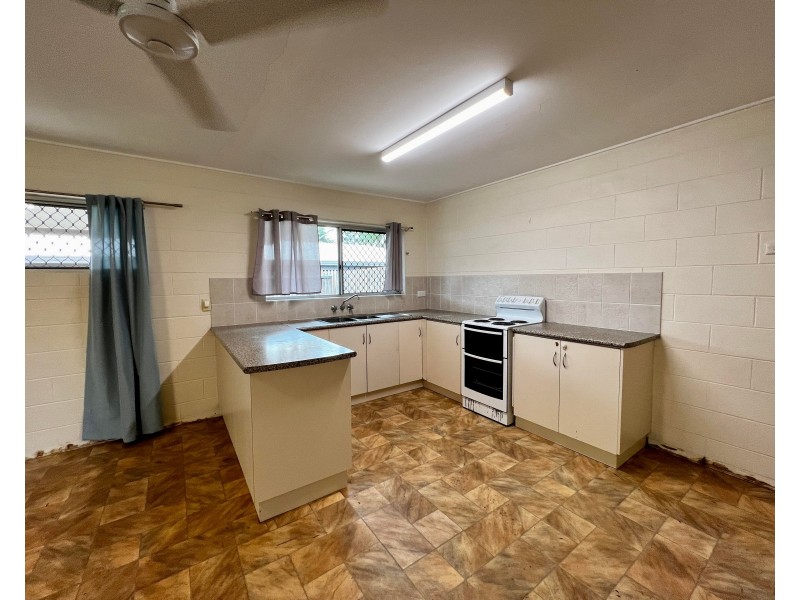 1/5 Page Street, Earlville QLD 4870