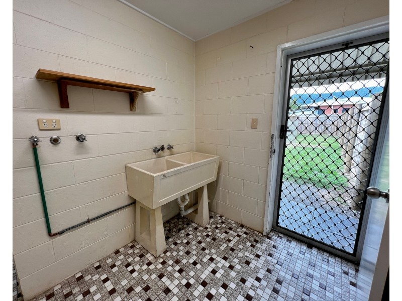 1/5 Page Street, Earlville QLD 4870