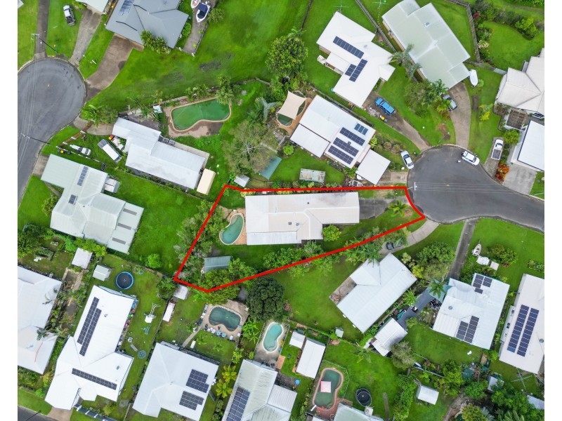 6 Jordan Close, Mooroobool QLD 4870