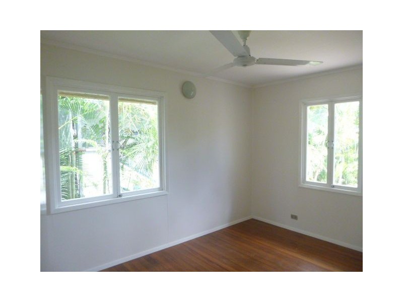 8 Bosanko Street, Manunda QLD 4870