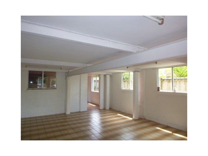 8 Bosanko Street, Manunda QLD 4870